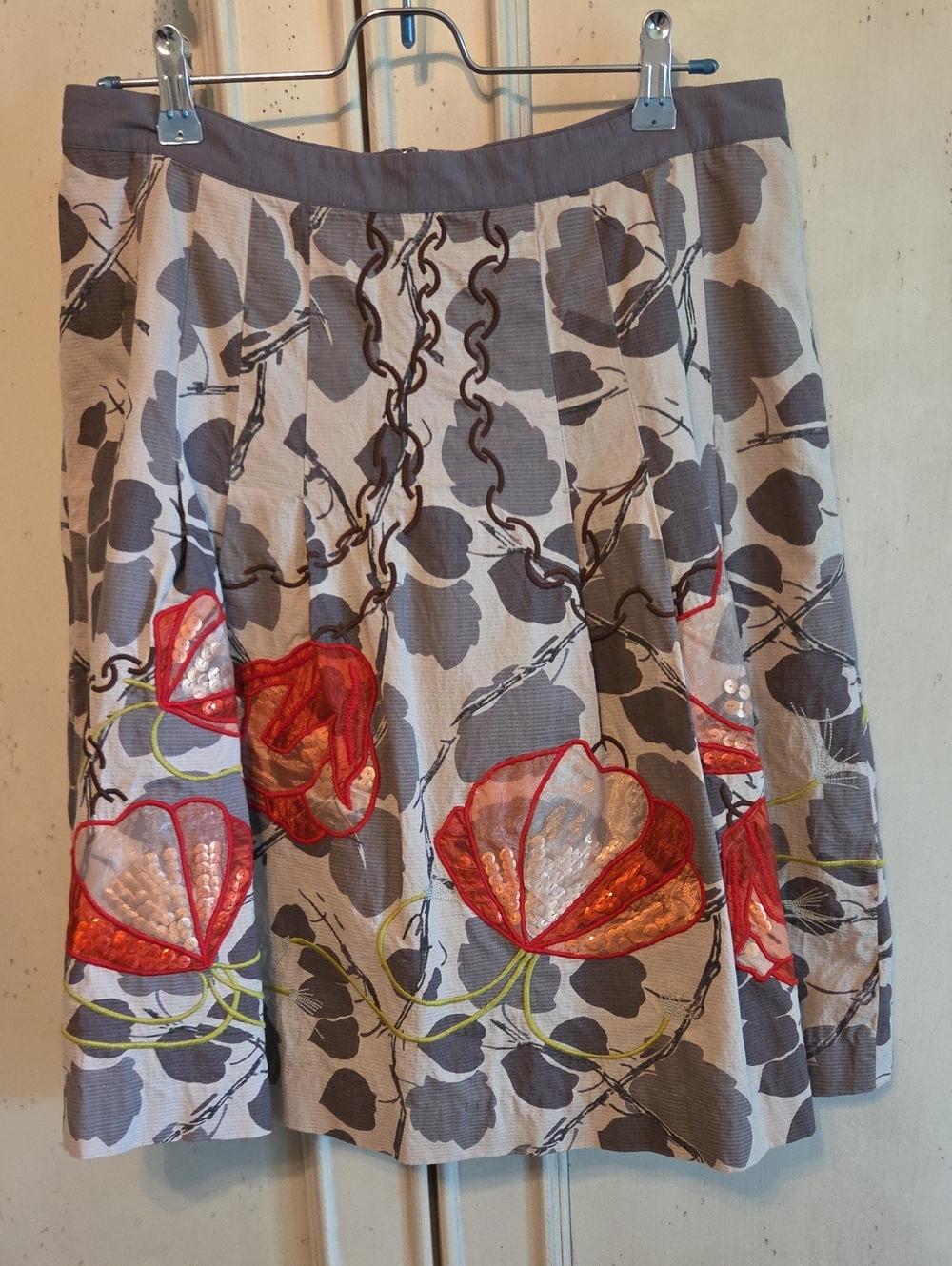 Anthropologie Glowing Leaf Skirt Gray Floral Floreat Size 12 